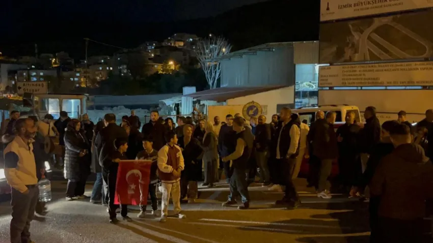 İzmir’de Buca Onat tüneli krizi: Evler paramparça, vatandaş tepkili