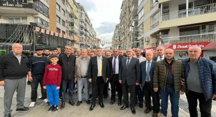 İzmir’de taksicilerden korsan taşımacılık reklamlarına büyük tepki!