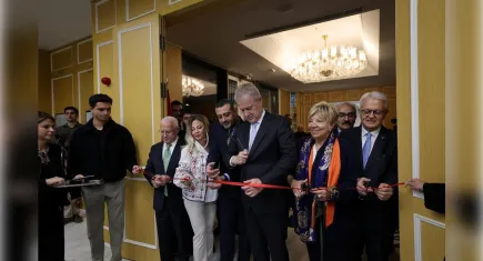 İzmir’in geçmişine ışık tutan fotoğraf sergisi İZTO'da açıldı