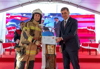 İzmir’in yeni itfaiyecileri göreve hazır