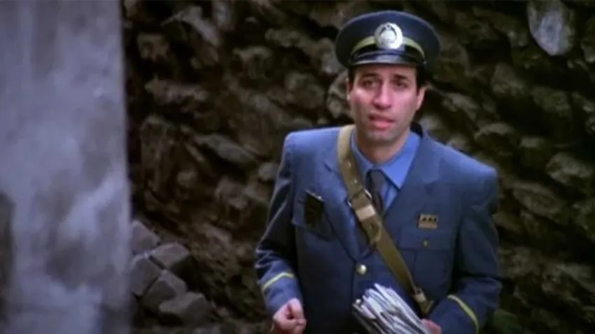 Kemal Sunal'ın 'Postacı' filmi, üç popüler diziyi birden solladı!