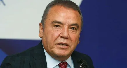 Muhittin Böcek'ten kötü haber: Sabah saatlerinde hastaneye kaldırıldı!