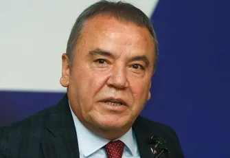 Muhittin Böcek'ten kötü haber: Sabah saatlerinde hastaneye kaldırıldı!