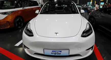 Tesla üç cephede baskı altında: Satışlar düşerken rakipler güçleniyor