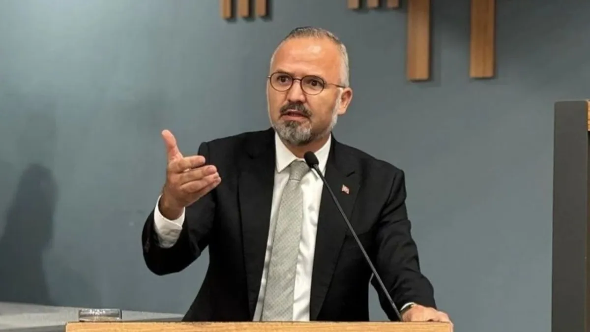 AK Partili Yıldız: Yapamadığınız bir şeyi başarı gibi sunmayın haberinin görseli