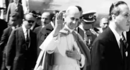 Arşivden çıktı: Türkiye'ye ilk Papa ziyareti görüntüleri paylaşıldı