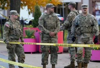 Beyaz Saray önünde şok saldırı: Ulusal muhafızlar hayatını kaybetti, Trump tepki gösterdi