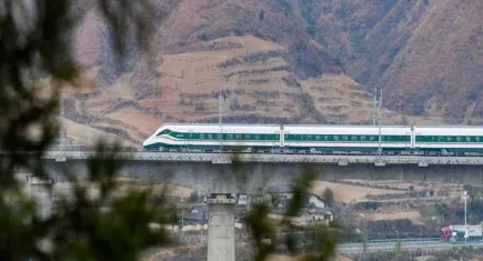 Demir yolu faciası: 11 ölü, 2 yaralı