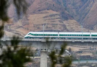 Demir yolu faciası: 11 ölü, 2 yaralı