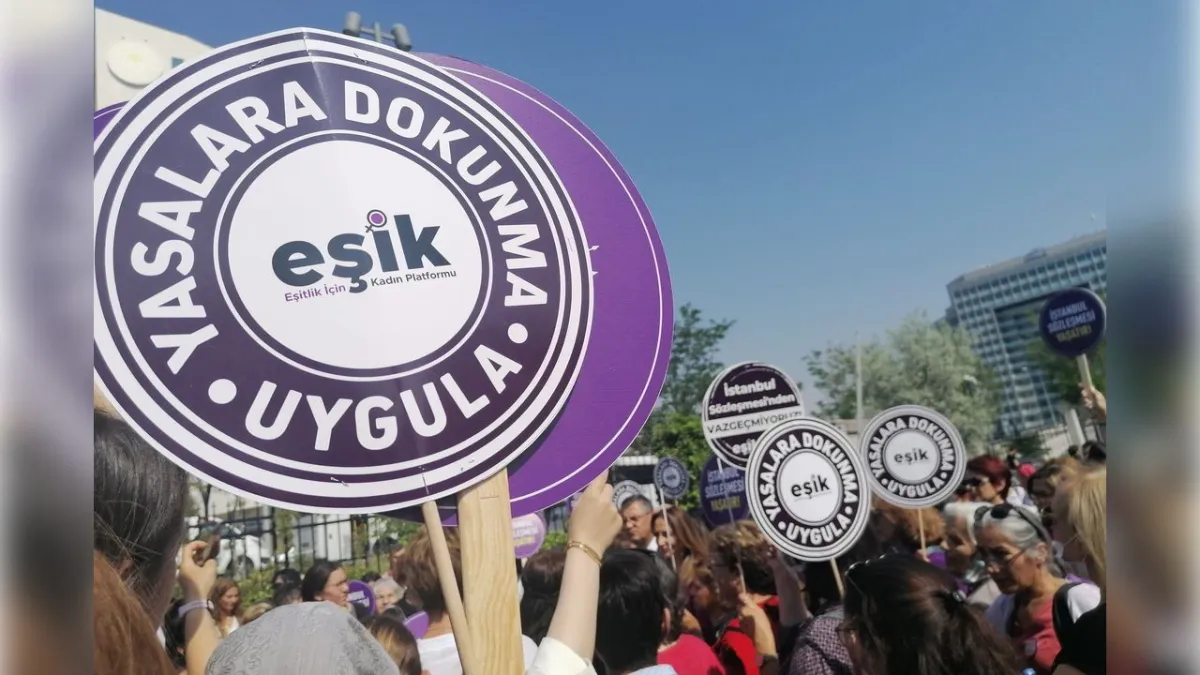 Eşitlik İçin Kadın Platformu’ndan Aile Yılı ve yeni eylem planına sert tepki haberinin görseli