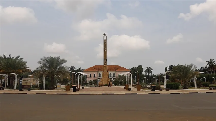 Gine Bissau’da şok darbe: General N’Tam yemin etti, devlet başkanı telefonda “devrildim” dedi haberinin görseli