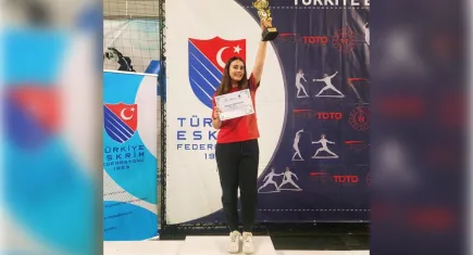 Göz Göz eskirimde göz kamaştırdı