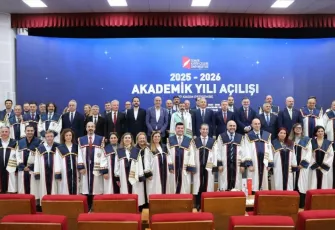 İçişleri Bakanı Yerlikaya İzmir Kâtip Çelebi Üniversitesi’nde: Gençlere kritik uyarılar ve Türkiye yüzyılı mesajı