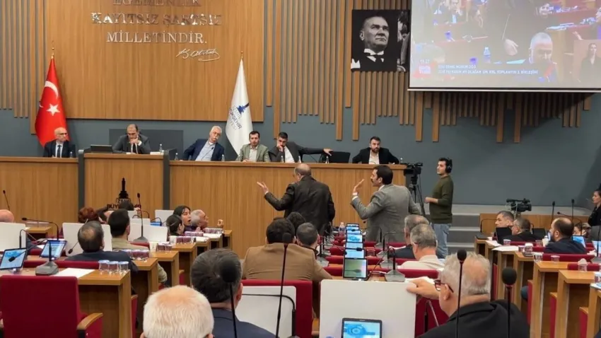 İZSU Genel Kurulu’nda ‘video’ polemiği: ‘Babanı da sevmem, otur yerine!’