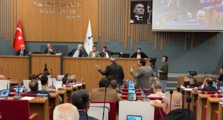 İZSU Genel Kurulu’nda ‘video’ polemiği: ‘Babanı da sevmem, otur yerine!’