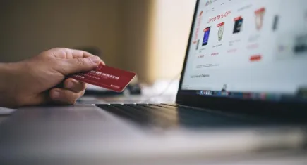 Kasım indirimleri geride kaldı, Ama uygun fiyatlı alışveriş hala mümkün! Yıl boyunca uygun fiyatla alışveriş yapmanın 8 yolu