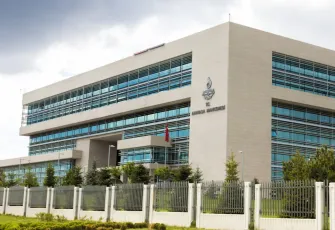 28 Kasım 2025 Resmî Gazete’de bugün: Geçici koruma, finans ve yargıda kritik düzenlemeler yürürlüğe girdi