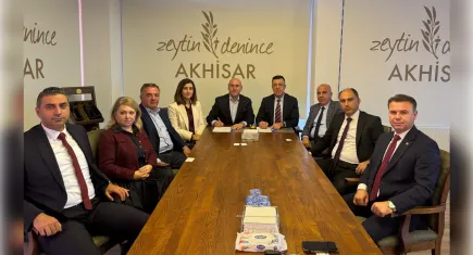 Akhisar’da zeytin sektörü için nefes kredisi: 6 ay ödemesiz 12 ay vadeli destek