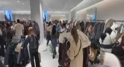 AVM'lerde 'Kara Cuma' yoğunluğu!