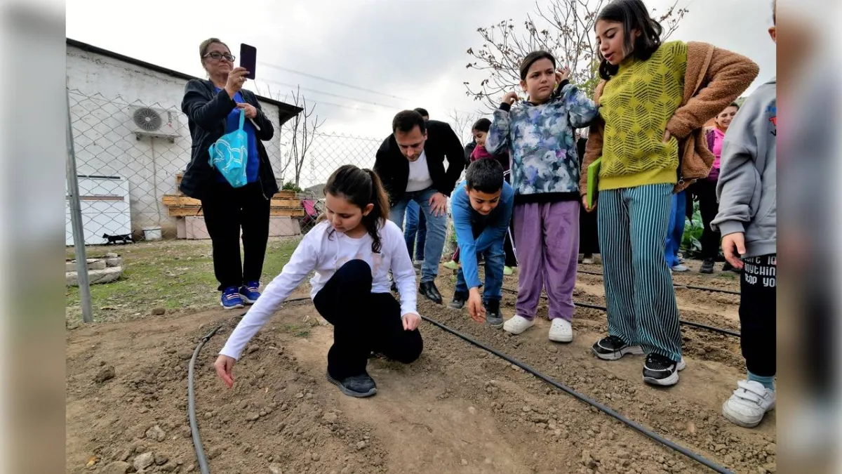 Çocuk Hakları Günü Işıkkent’te umuda dönüştü haberinin görseli