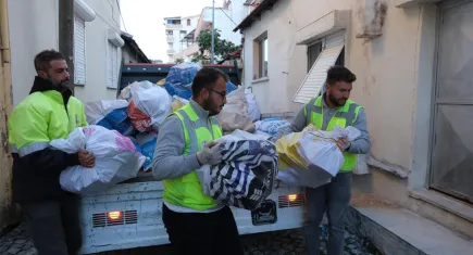 Dikili’de ihtiyaç sahiplerine yakacak desteği