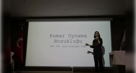 Ege Üniversitesi'nde Bağımlılık Paneli 