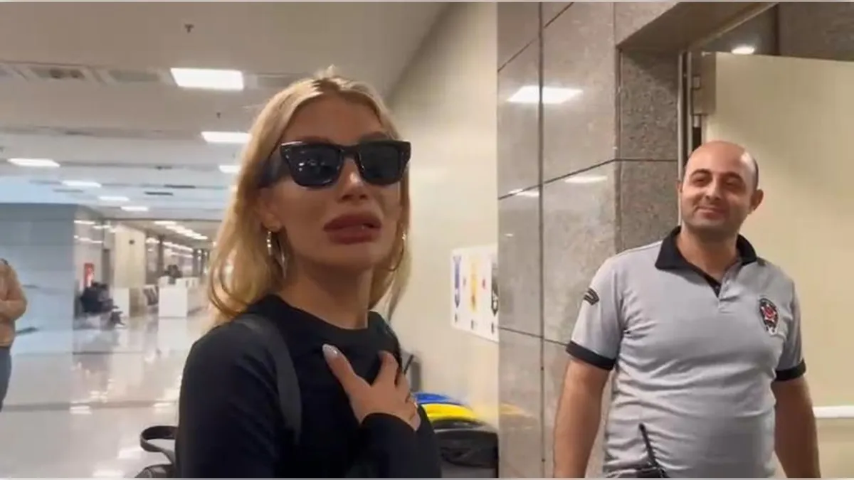 İrem Derici ifade vermek için İstanbul Adalet Sarayı'na geldi haberinin görseli