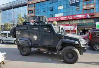 İstanbul'da bomba paniği: Otele pimi çekili halde el bombası atıldı!