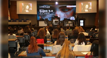 İzmir'de "Sağlık 5.0" zirvesi: Yapay zeka sağlık sistemlerinin geleceği olacak