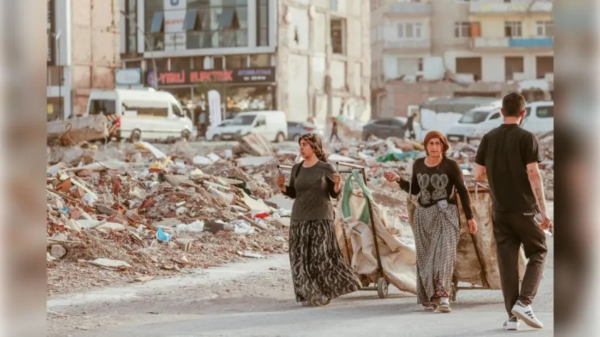 Kadınlar yoksulluk ve sosyal dışlanma kıskacında haberinin görseli
