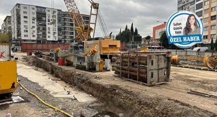 Metro çalışması esnafı enkaz altında bıraktı: İşlerimiz durmuş halde