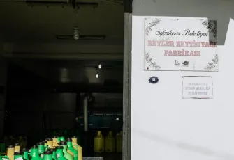 Seferihisar’da belediyenin zeytinyağı fabrikası üreticinin yükünü hafifletiyor