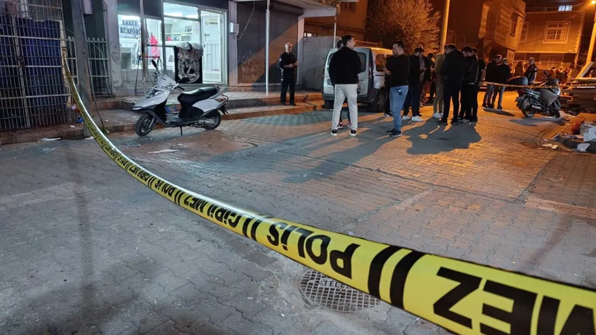 Berber dükkanında silahlı çatışma: 7 yaralı haberinin görseli