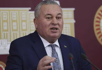 Cemal Enginyurt'tan Gürsel Tekin'e sert cevap: en bana CHP’lilik dersi veremezsin