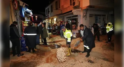 Çeşme’yi 126 kilogramlık yağış vurdu: Belediye tüm ekipleriyle seferber