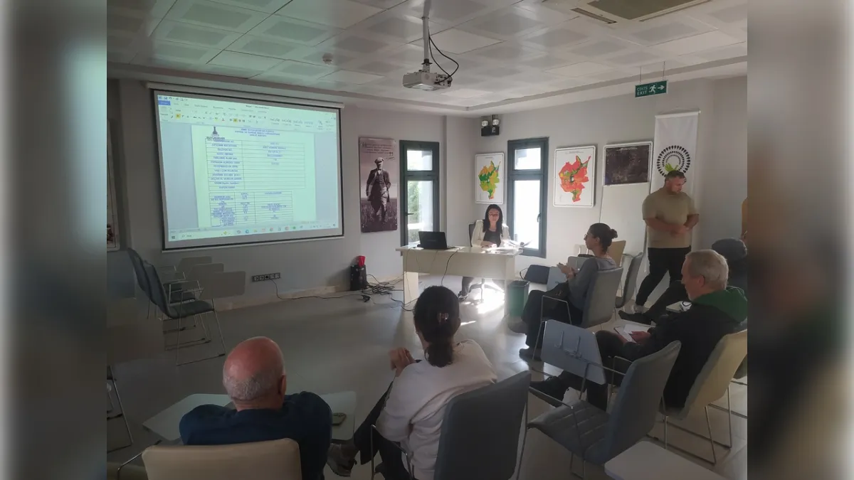 Selçuk’ta üreticiye toprak analizi eğitimi haberinin görseli