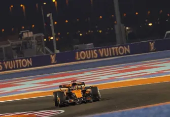 Formula 1 Katar Grand Prix'sinde sprint yarışını Piastri kazandı