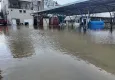 İzmir'de sağanak hayatı felç etti: Minare devrildi, ev ve iş yerlerini su bastı