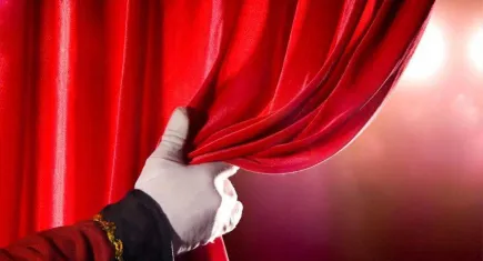 ‘Ne Olacak Şimdi’ adlı komedi oyunu İzmir’de seyircisiyle buluşacak