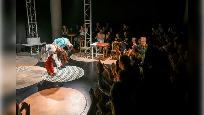 Unutmak Bornova’da sahneye çıktı