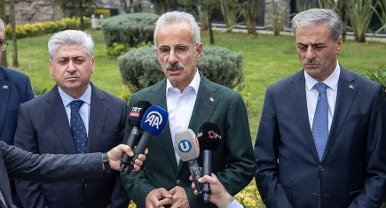 Uraloğlu: KAIROS ve VIRAT gemilerinin durumu yakından takip ediliyor