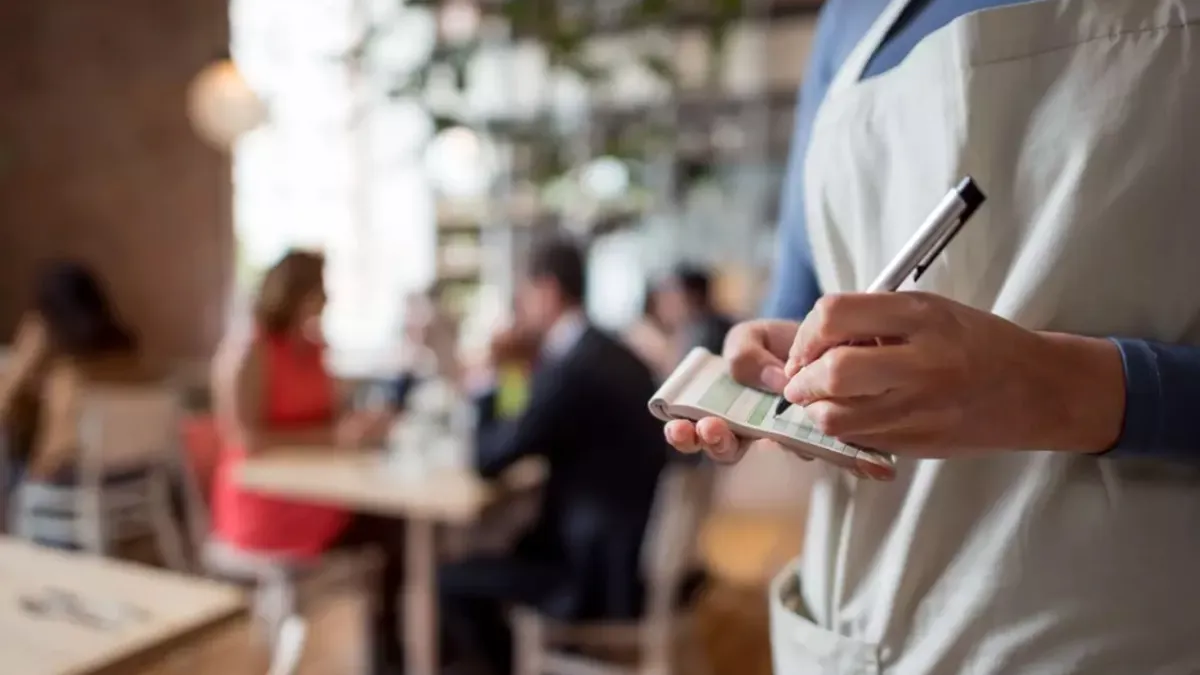 Bakanlık düğmeye bastı: Masa ve servis ücretlerine son! Yeni düzenleme geliyor haberinin görseli