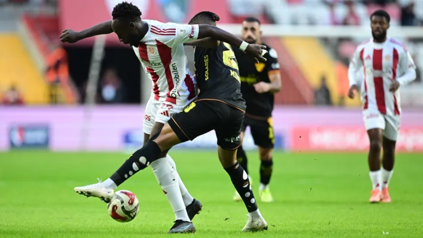 Göztepe, Antalyaspor deplasmanında geri dönüşe imza attı