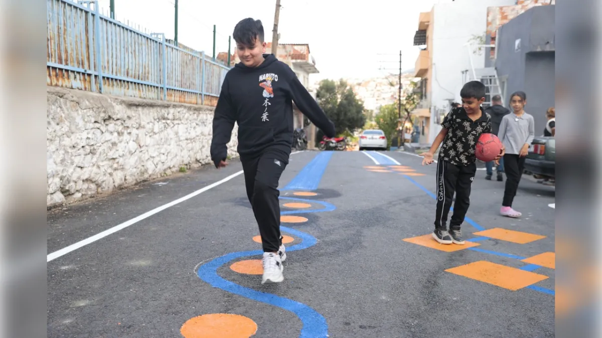 Konak’ta okul yolları rengarenk haberinin görseli