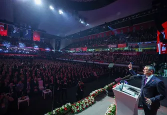 CHP'de 'A Takımı' belli oldu: Özgür Özel'in Parti Meclisi listesi fire vermedi