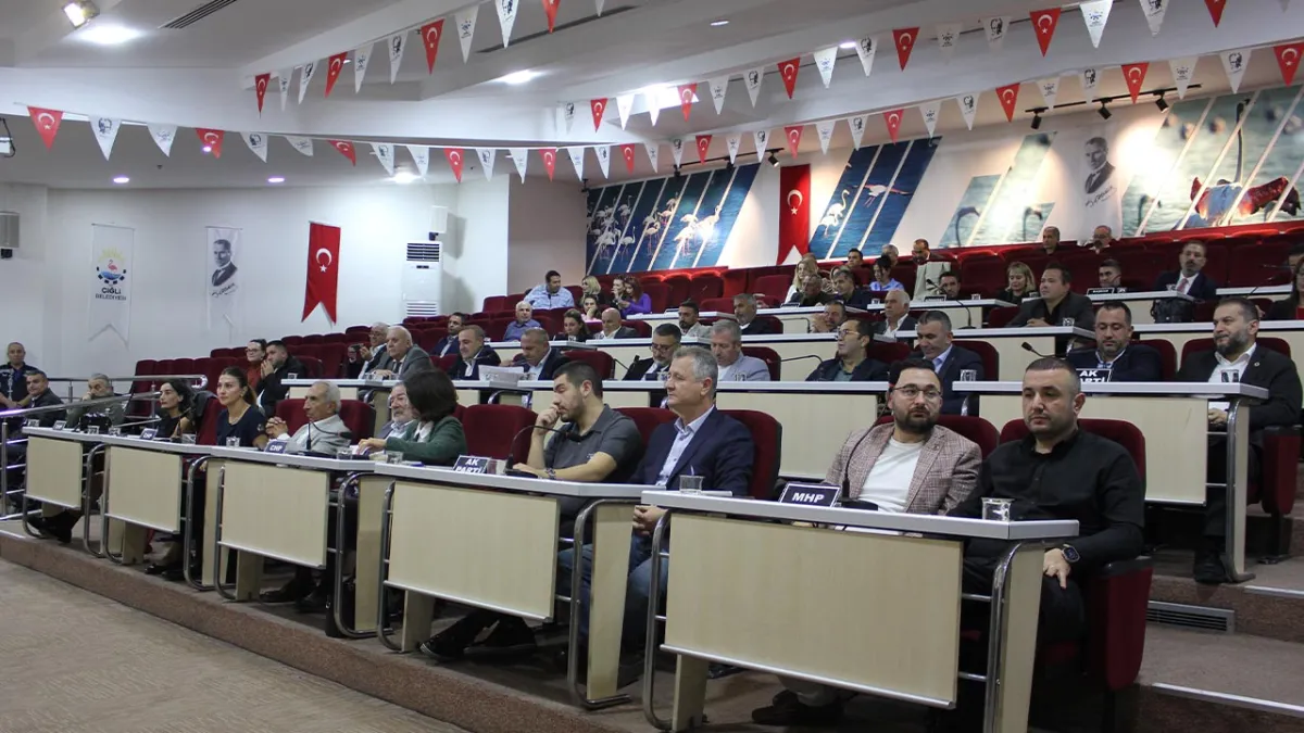 Çiğli Meclis’te Köyiçi vaatleri gündeme geldi haberinin görseli