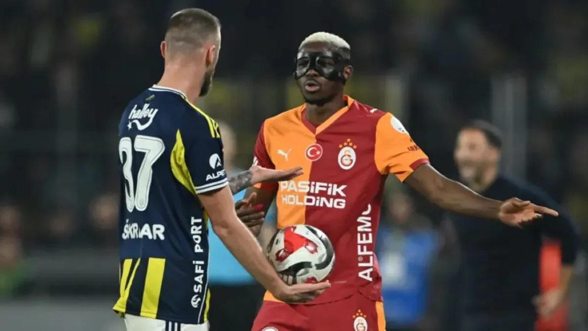 Dev derbide ilk yarı sonucu: Galatasaray 1-0 önde, Fenerbahçe'nin golü VAR'dan döndü! haberinin görseli
