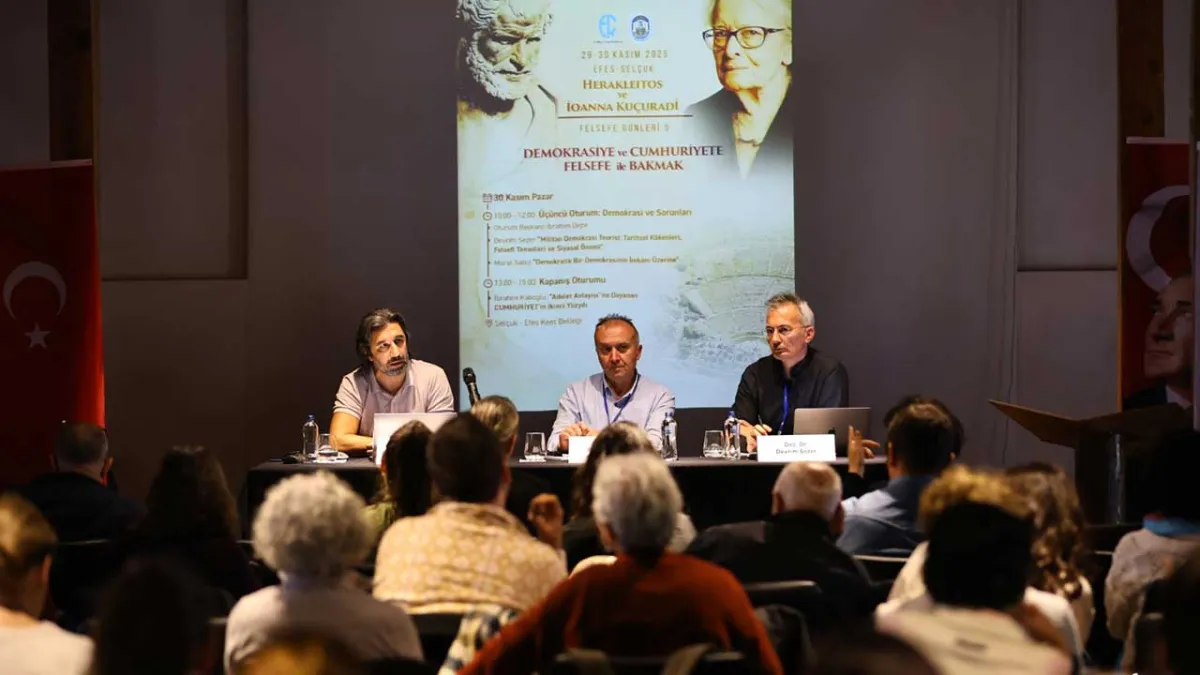 Efes Selçuk’ta Felsefe Günlerinde demokrasi ve adalet tartışıldı haberinin görseli