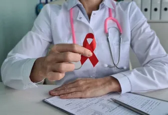 Türk Eczacıları Birliği’nden Dünya AIDS günü mesajı: Doğru bilgi, sağlıklı toplum