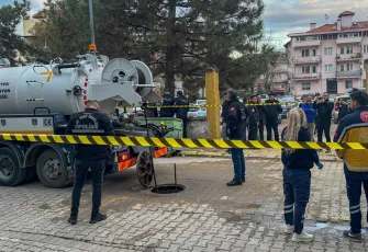 Uşak'ta tıkanan kanalizasyondan cenin çıktı